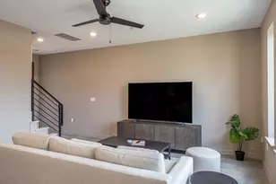 6409 Berkman Dr, Austin, TX 78723 - Photo 17