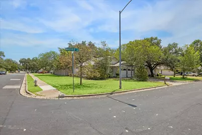 7701 Wakefield Drive, Austin, TX 78749 - Photo 3