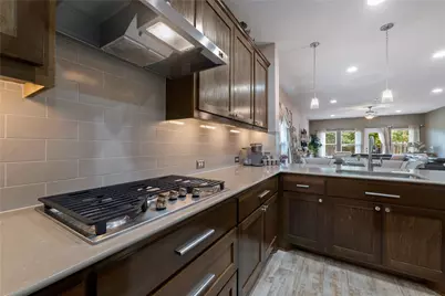 8721 Sikes Way, Austin, TX 78747 - Photo 9
