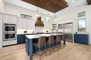 6104 Cary Dr, Austin, TX 78757 - Photo 9