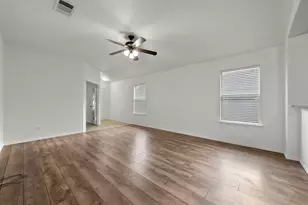 118 Camellia Dr, Hutto, TX 78634 - Photo 7