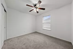 118 Camellia Dr, Hutto, TX 78634 - Photo 21