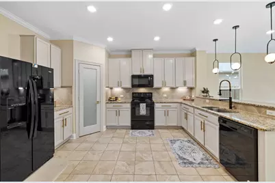 2950 E Old Settlers Boulevard #11, Round Rock, TX 78665 - Photo 9