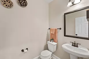2950 E Old Settlers Blvd, Round Rock, TX 78665 - Photo 5