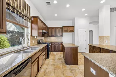 2329 Village View Loop, Pflugerville, TX 78660 - Photo 13
