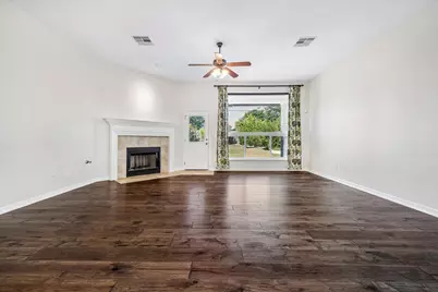 2329 Village View Loop, Pflugerville, TX 78660 - Photo 7