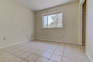 322 E Castleshoals Dr, Granite Shoals, TX 78654 - Photo 11