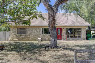 322 E Castleshoals Dr, Granite Shoals, TX 78654 - Photo 1
