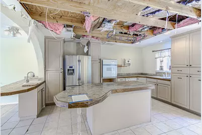 322 E Castleshoals Drive, Granite Shoals, TX 78654 - Photo 9