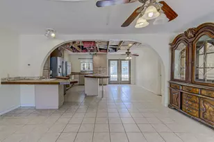 322 E Castleshoals Dr, Granite Shoals, TX 78654 - Photo 7