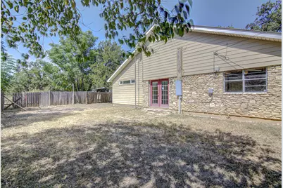 322 E Castleshoals Drive, Granite Shoals, TX 78654 - Photo 21