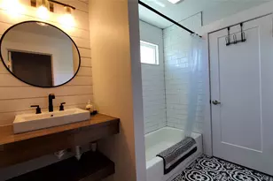 10201 Sandy Beach Rd, Dripping Springs, TX 78620 - Photo 5