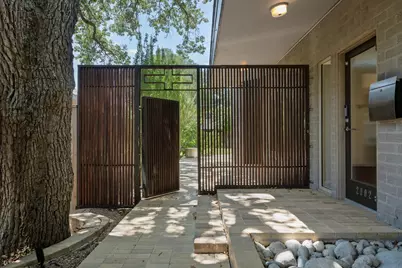 2002 Meadowbrook Drive, Austin, TX 78703 - Photo 3