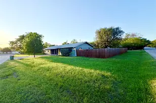 10700 Plains Trail, Austin, TX 78758 - Photo 31