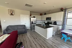 172 Coppers Wy, Elgin, TX 78621 - Photo 5