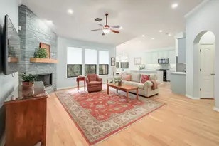 4205 Dot Dr, Austin, TX 78727 - Photo 3