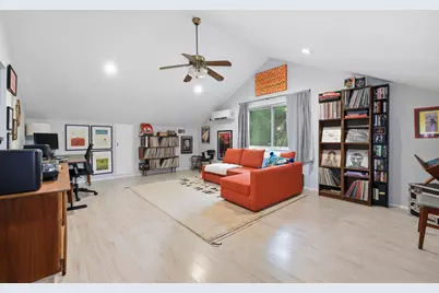 2509 Redleaf Lane, Austin, TX 78745 - Photo 17