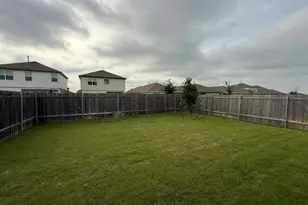 204 Longbridge Dr, Hutto, TX 78634 - Photo 19