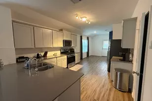 204 Longbridge Dr, Hutto, TX 78634 - Photo 5