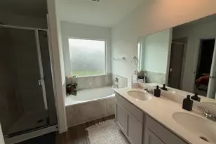 204 Longbridge Dr, Hutto, TX 78634 - Photo 15