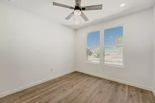 208 Ulupau Cir, Bastrop, TX 78602 - Photo 17