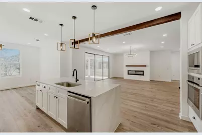 208 Ulupau Circle, Bastrop, TX 78602 - Photo 9