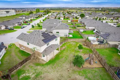 321 Ore Lane, Jarrell, TX 76537 - Photo 37