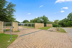 1905 Wood Acre Ln, Austin, TX 78733 - Photo 31