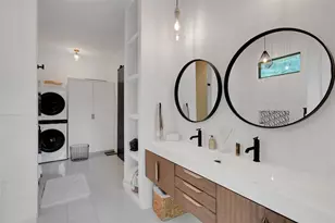 401 Rogart Dr, Briarcliff, TX 78669 - Photo 17