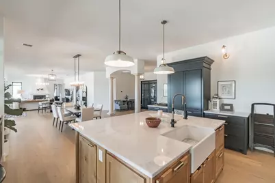 401 Rogart Drive, Briarcliff, TX 78669 - Photo 7