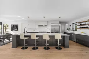 302 Buckeye Trail, West Lake Hills, TX 78746 - Photo 7