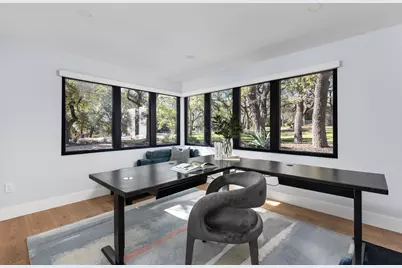 302 Buckeye Trail, West Lake Hills, TX 78746 - Photo 21