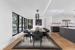 302 Buckeye Trail, West Lake Hills, TX 78746 - Photo 7