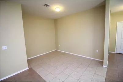 5704 Knoll Pines Pass, Austin, TX 78724 - Photo 5