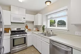 1701 Hunters Trail, Round Rock, TX 78681 - Photo 11