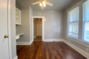 407 E 30th St, Austin, TX 78705 - Photo 13