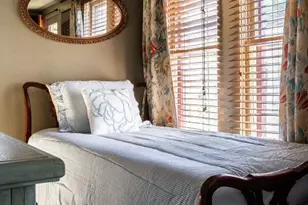 303 Austin St, Fredericksburg, TX 78624 - Photo 23