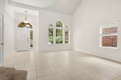 813 Kevin Taylor Drive, Austin, TX 78745 - Photo 5