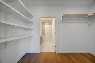 900 S 1st St, Austin, TX 78704 - Photo 7