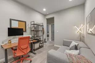 6814 E Riverside Dr, Austin, TX 78741 - Photo 13
