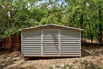 2102 E 8th Street, Austin, TX 78702 - Photo 29