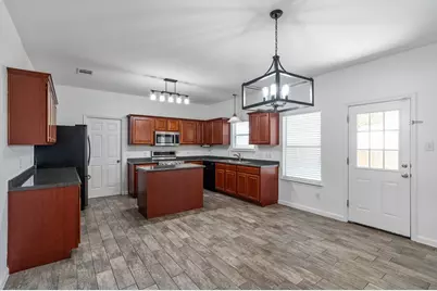 1404 Delia Chapa, Hutto, TX 78634 - Photo 5
