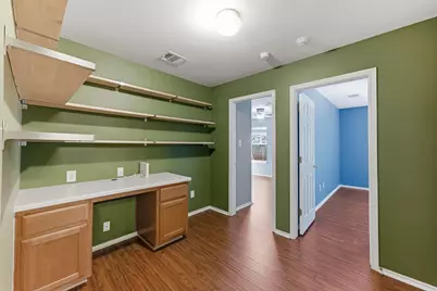 9207 Pioneer Forest Drive, Austin, TX 78744 - Photo 25