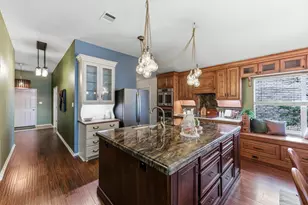 9207 Pioneer Forest Dr, Austin, TX 78744 - Photo 11