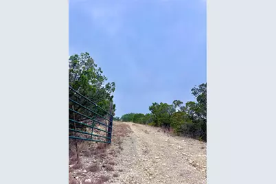 424 Armadillo Trail Drive E, Center Point, TX 78013 - Photo 13