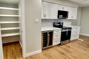 8111 Middle Ct, Austin, TX 78759 - Photo 9