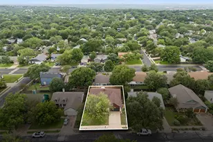 7902 Doncaster Dr, Austin, TX 78745 - Photo 33