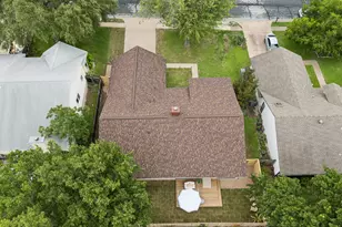 7902 Doncaster Dr, Austin, TX 78745 - Photo 35
