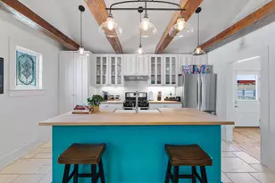 811 E Hempstead St, Giddings, TX 78942 - Photo 9