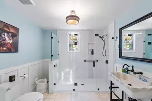 811 E Hempstead St, Giddings, TX 78942 - Photo 17